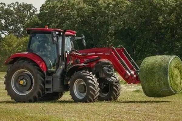 Maxxum 125 Photo