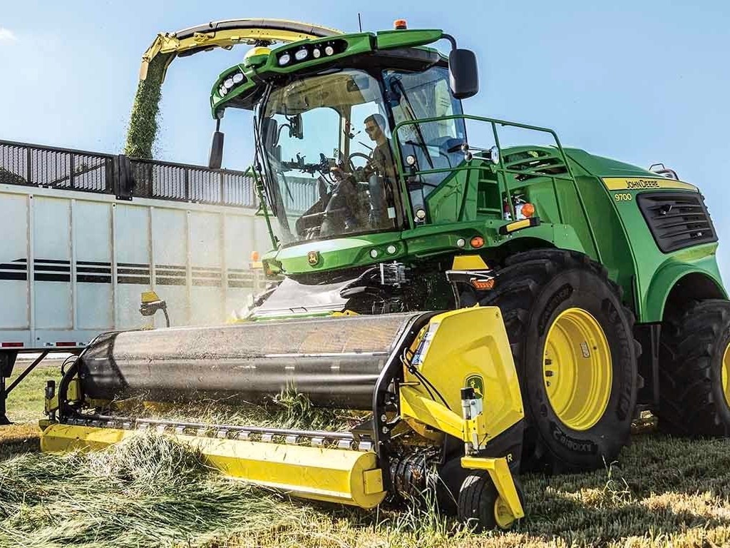 46R Hay Pickup Photo