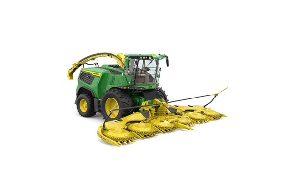 F9 900 Self-Propelled Forage Harvester Photo