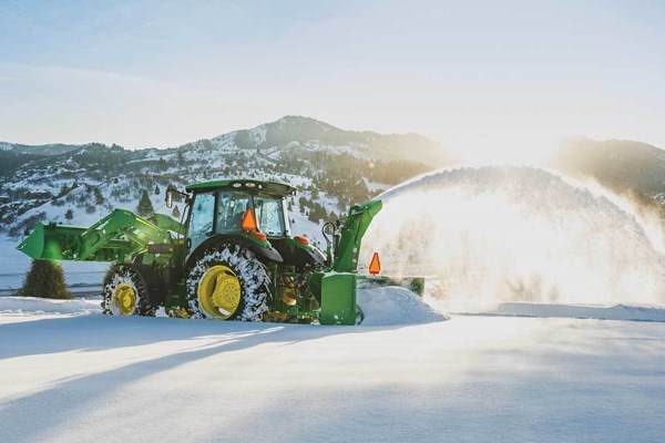 SB13 Series Snowblowers Photo