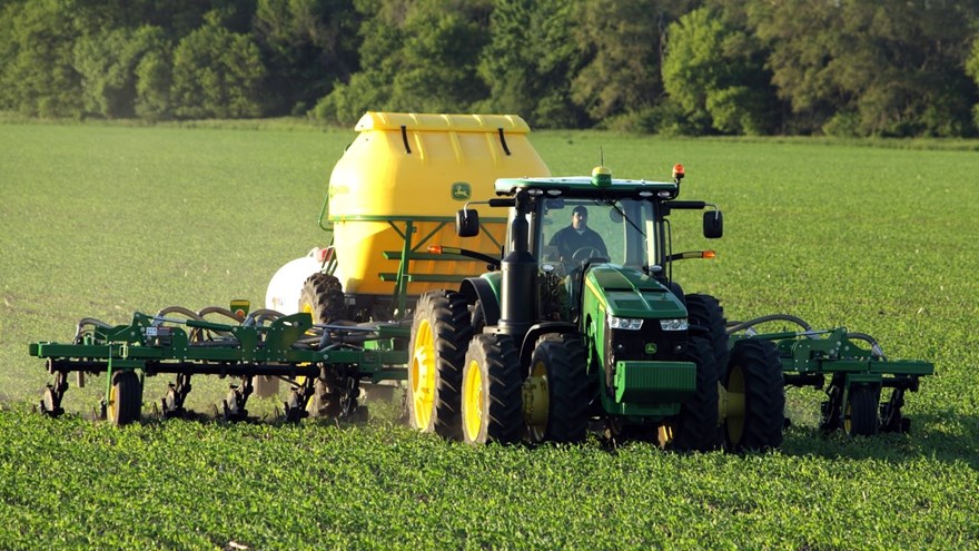 2510H with Dry  High-Speed Application with Dry Nutrient Attachment Model Photo