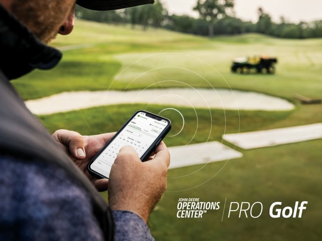 John Deere Operations Center™ PRO Golf Photo