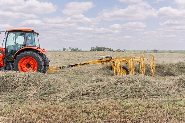 VRC820 Carted Wheel Rake