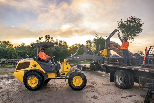 MB60 Material Boom for Compact Wheel Loaders Photo