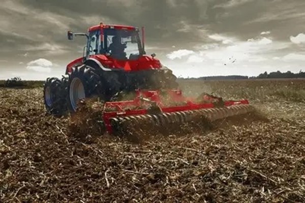 Speed-Tiller 465 Photo