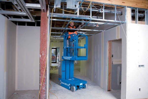 Runabout® Contractor GRC™-12 Photo Runabout® Contractor GRC™-12 Photo
