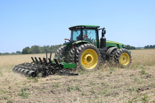 Deep-Till Strip Till Tool Photo