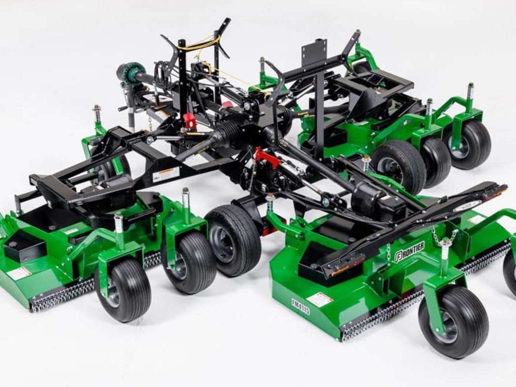 FM41 Series Flex-Wing Grooming Mowers Photo