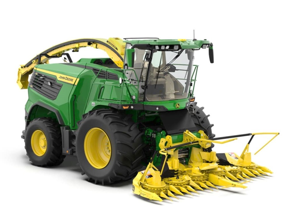 F8 200 Self-Propelled Forage Harvester Photo