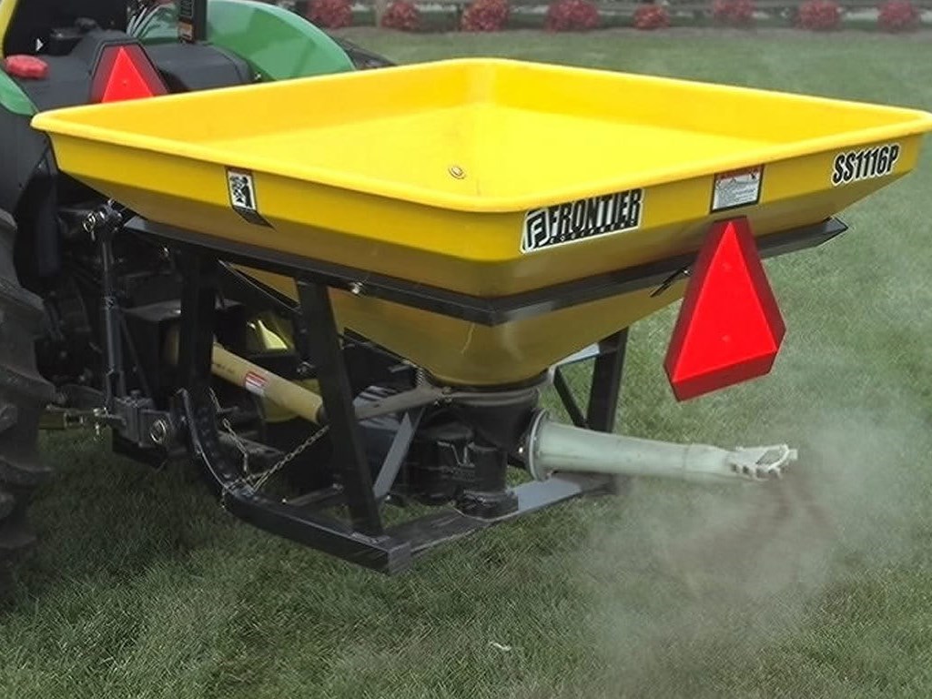 SS11P Series Pendular Spreaders Photo