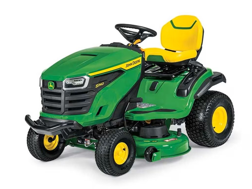 S240 Lawn Tractor Photo