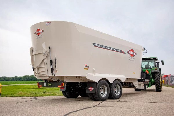 VXL 2140 Side Door Trailer Photo