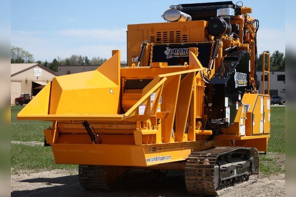 1680XP TRACK HORIZONTAL GRINDER 1680XP TRACK HORIZONTAL GRINDER