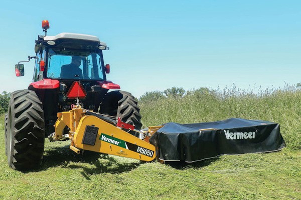 M5050 Disc Mower Photo
