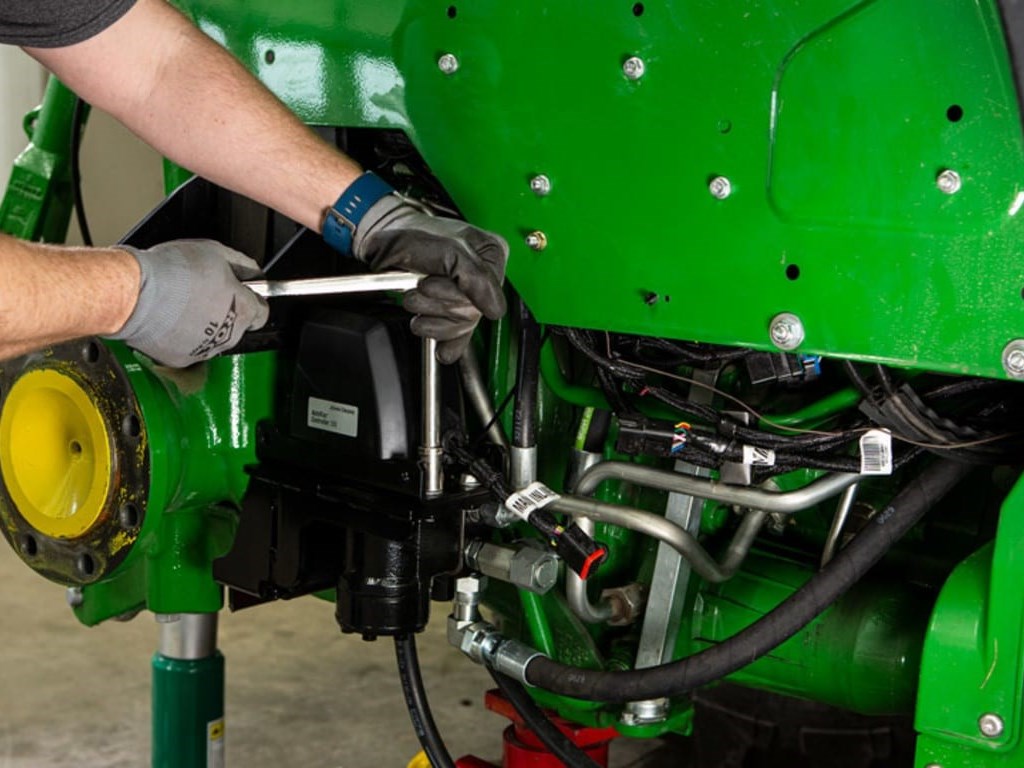 AutoTrac™ Controller 300 Photo