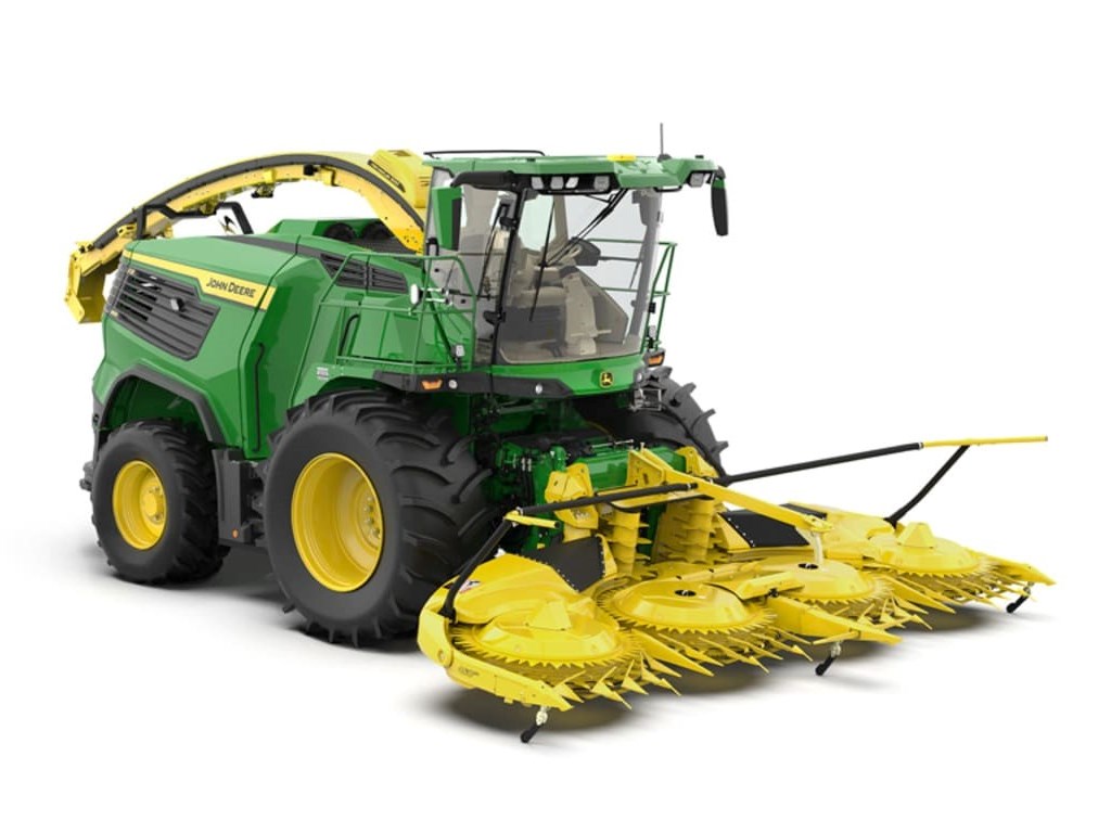 F8 600 Self-Propelled Forage Harvester Photo