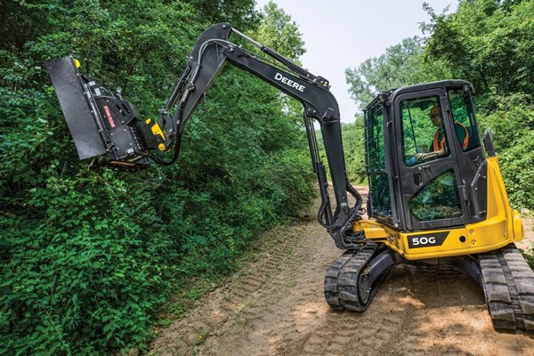 RE40 Brush Cutter Compact Equipment Attachment Photo