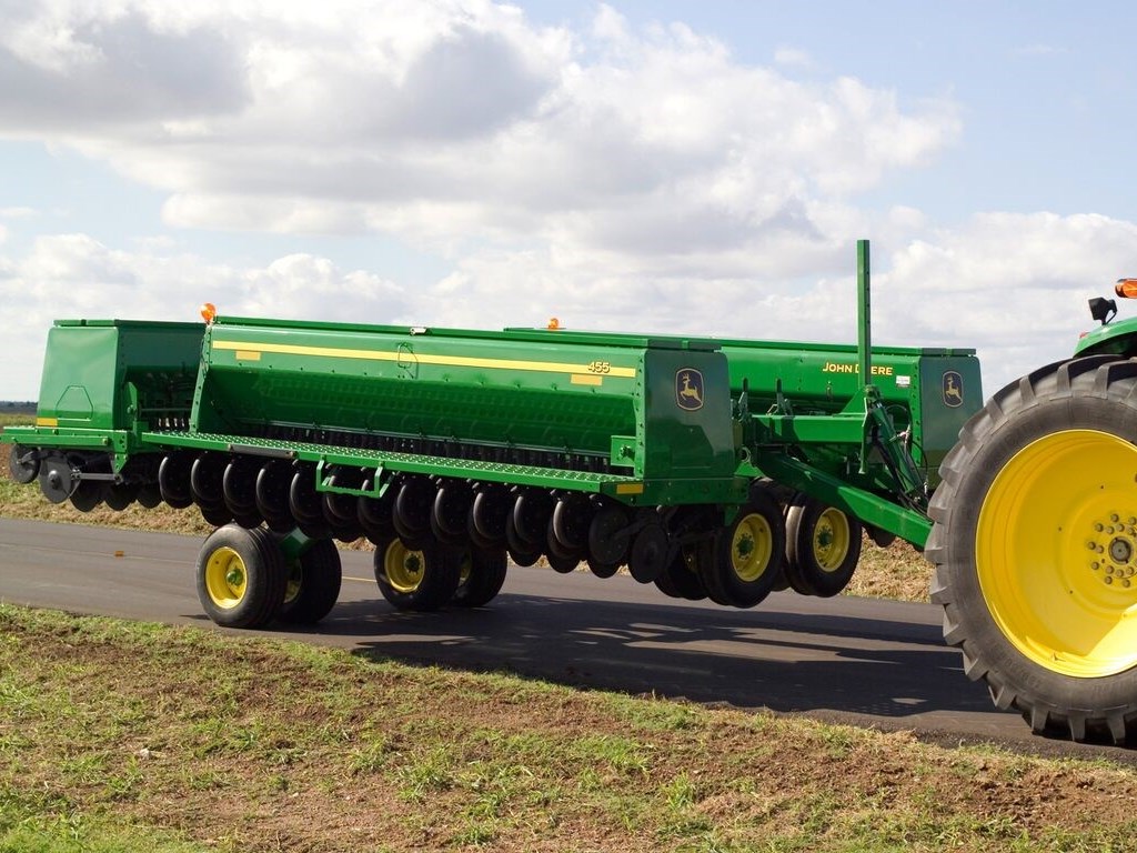 455 Front-Folding Grain Drill Photo
