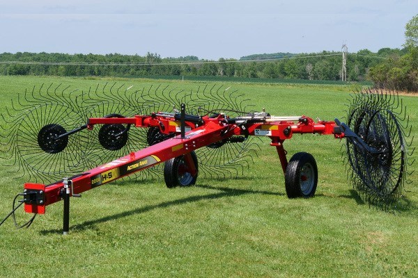 AR2208 8-Wheel Action Rake Photo