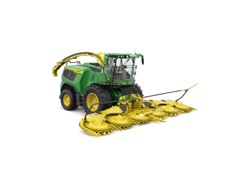 F9 700 Self-Propelled Forage Harvester Photo