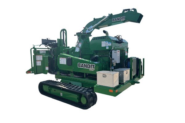 18XP TRACK DRUM STYLE HAND-FED CHIPPER 18XP TRACK DRUM STYLE HAND-FED CHIPPER