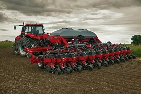 1245 Pivot Transport Trailing Photo