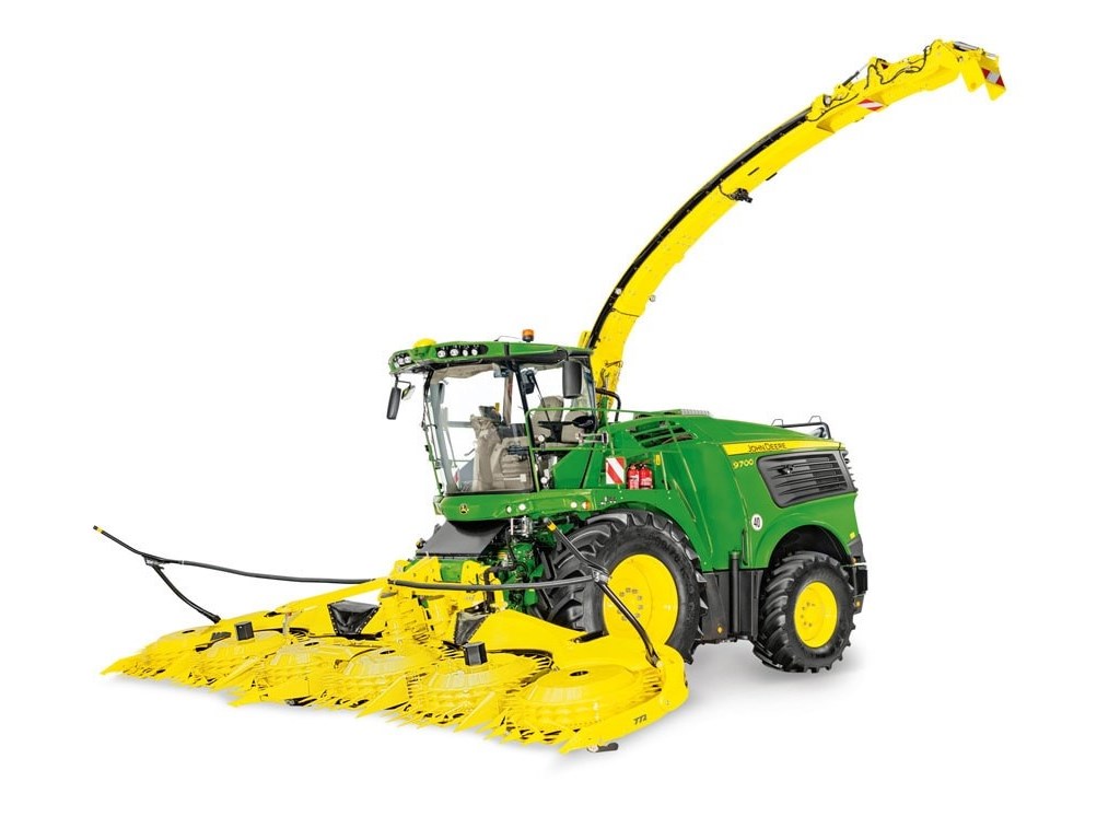 9700 Self-Propelled Forage Harvester Photo