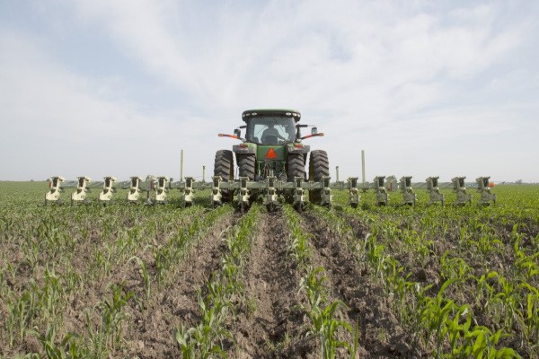 8315 Cultivator Photo