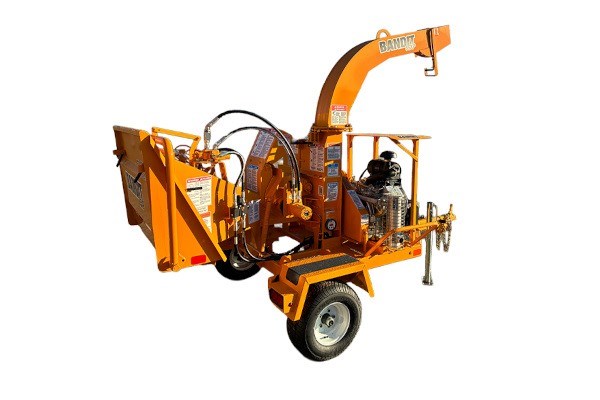 65XP TOWABLE DISC STYLE HAND-FED CHIPPER 65XP TOWABLE DISC STYLE HAND-FED CHIPPER
