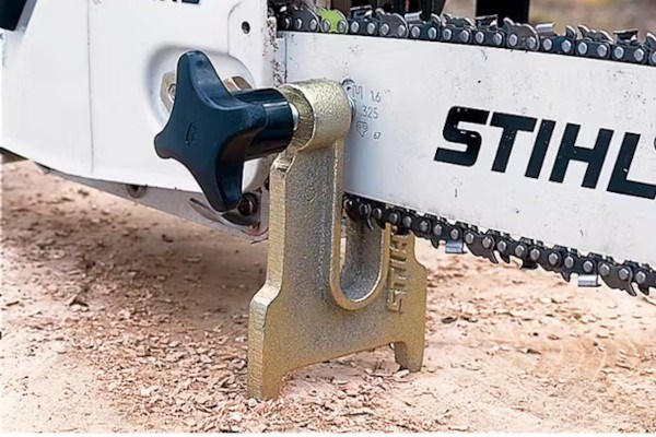 Stump Vise Photo